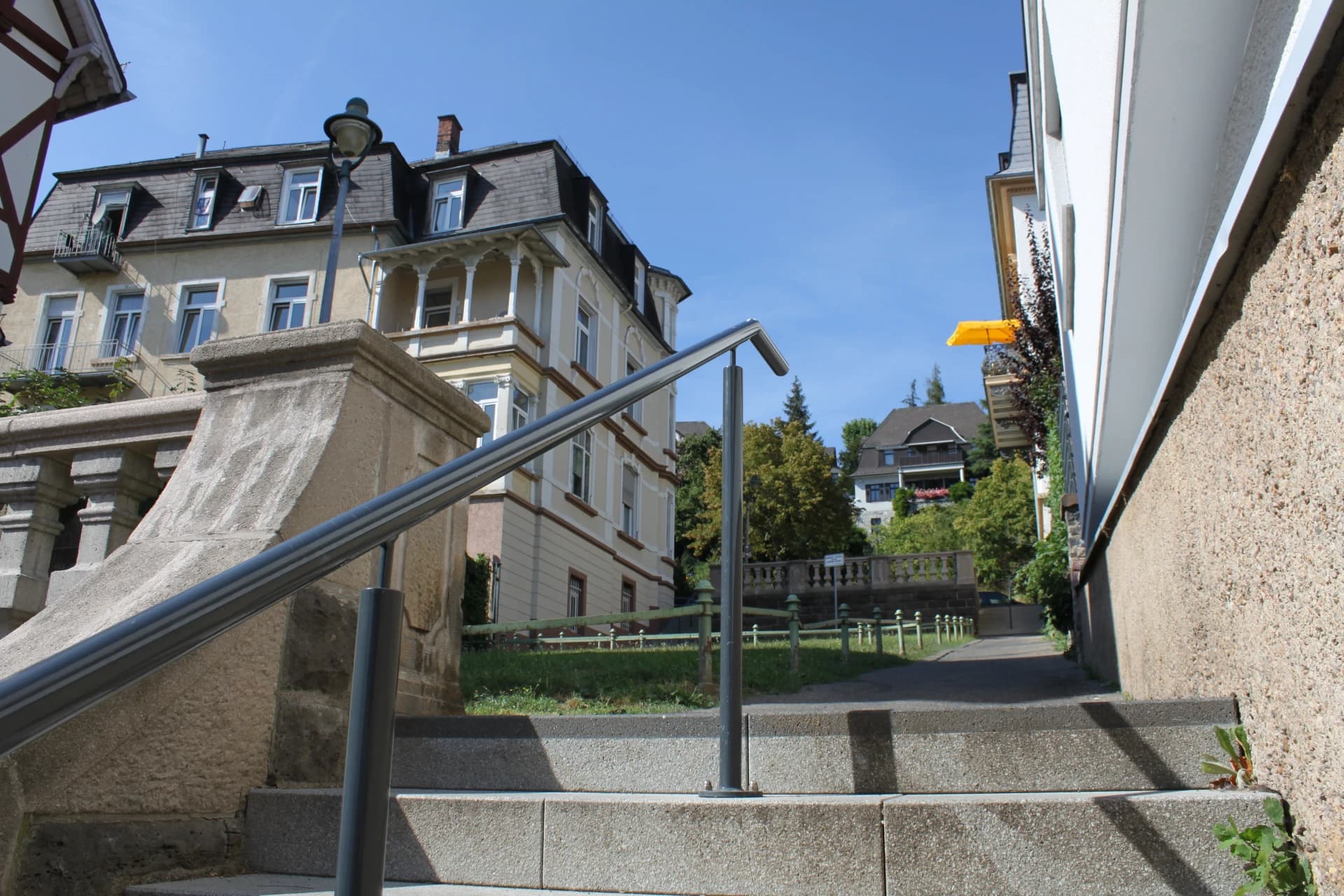 Treppenaufgang im Villenviertel in Bad Nauheim