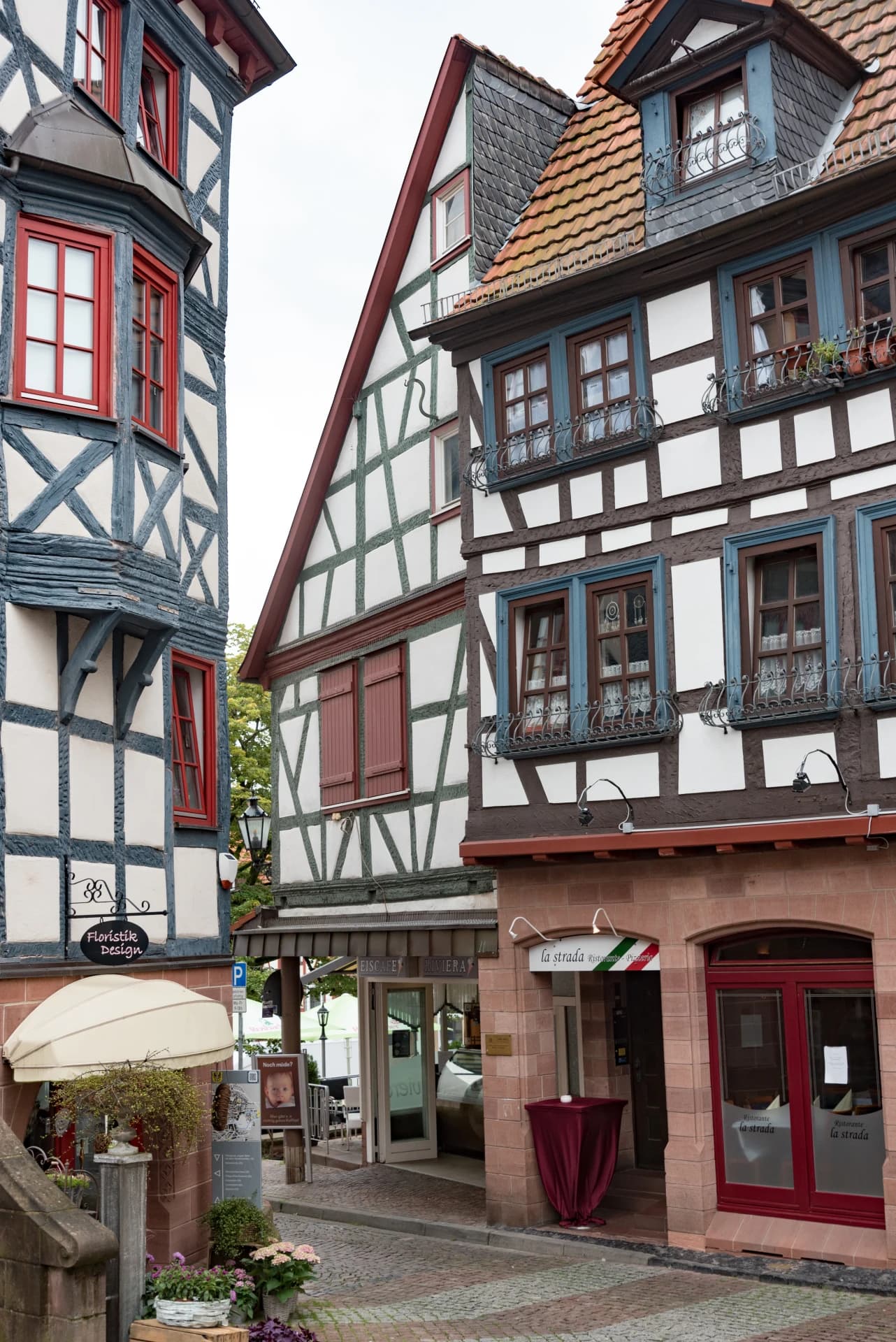 Fachwerkhäuser Untermarkt 19 und Langgasse 1 in Gelnhausen
