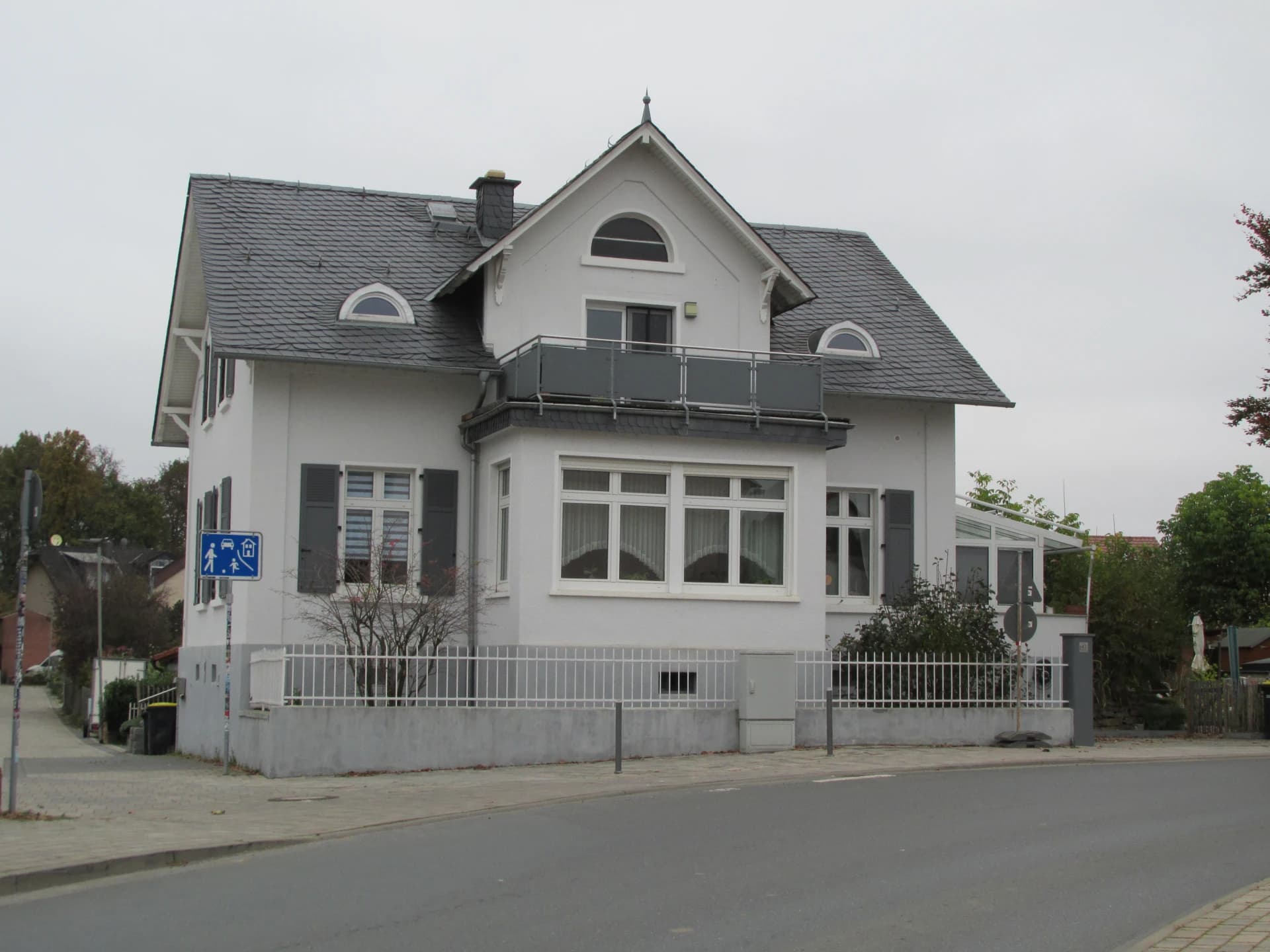 Villa an der Bahnhofstraße in Groß-Karben, Karben