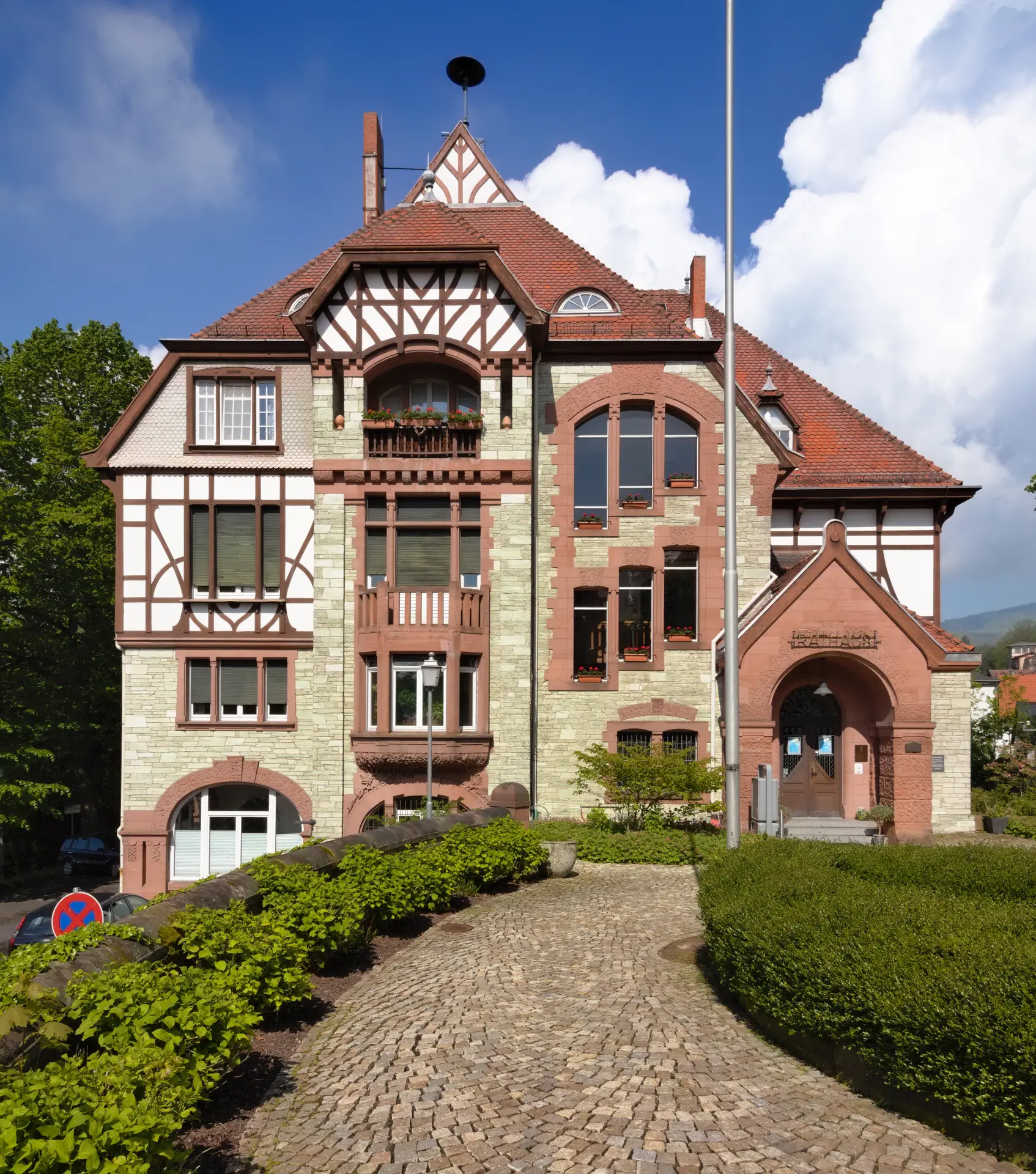 Parkseite der Villa Bonn in Kronberg im Taunus
