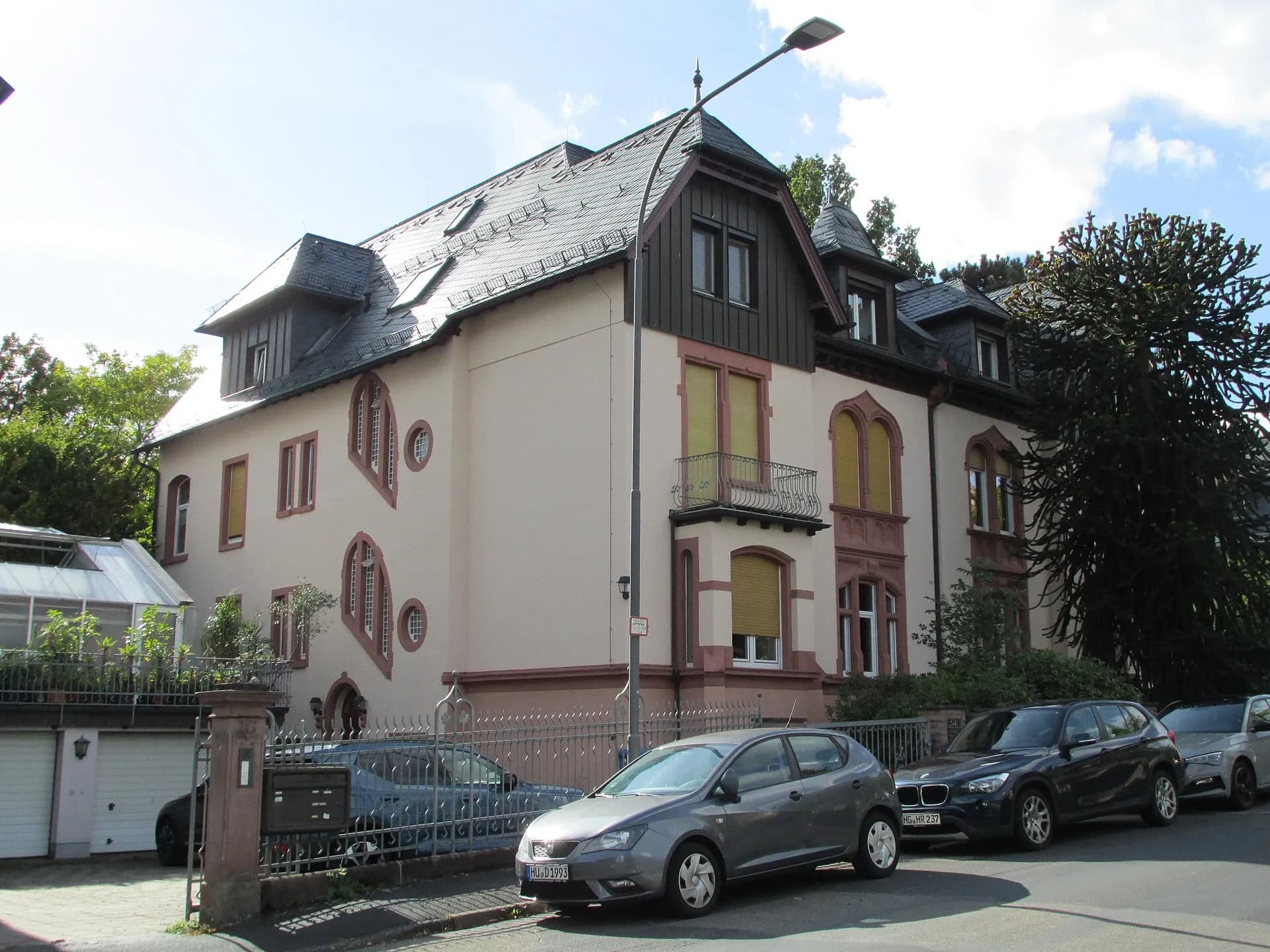 Villa in der Füllerstraße 14 in Oberursel (Taunus)