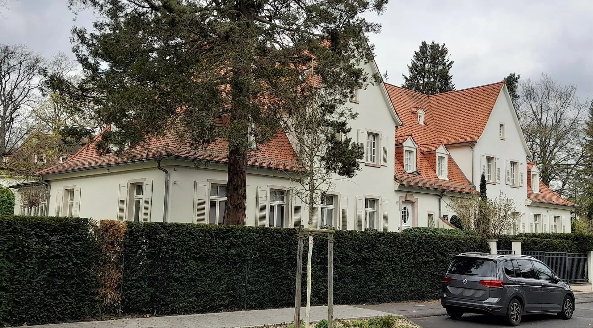 Doppelvilla an der Hainer Trift 13-15 in Dreieich-Buchschlag