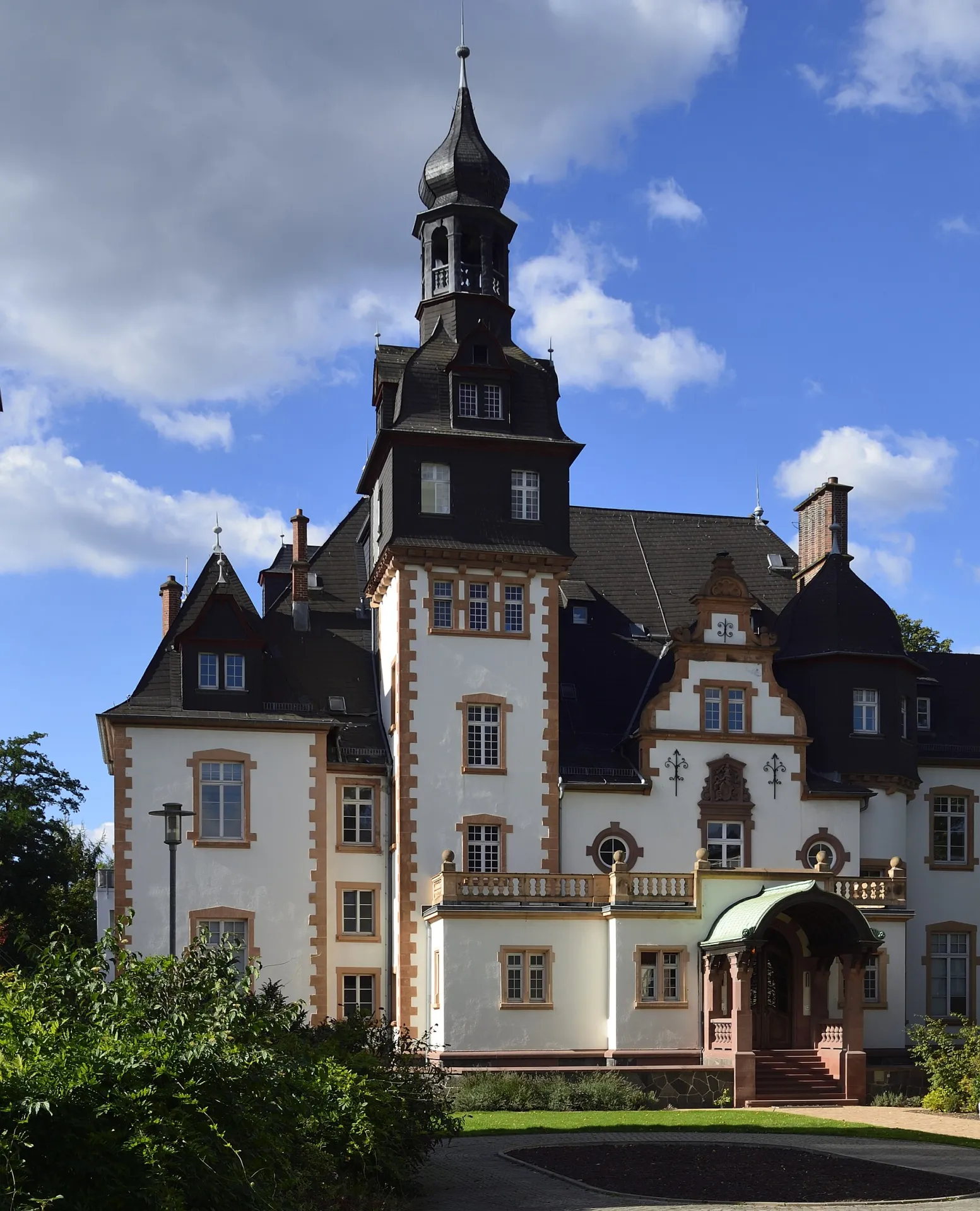 Villa Manskopf an der Flughafenstraße in Frankfurt Niederrad