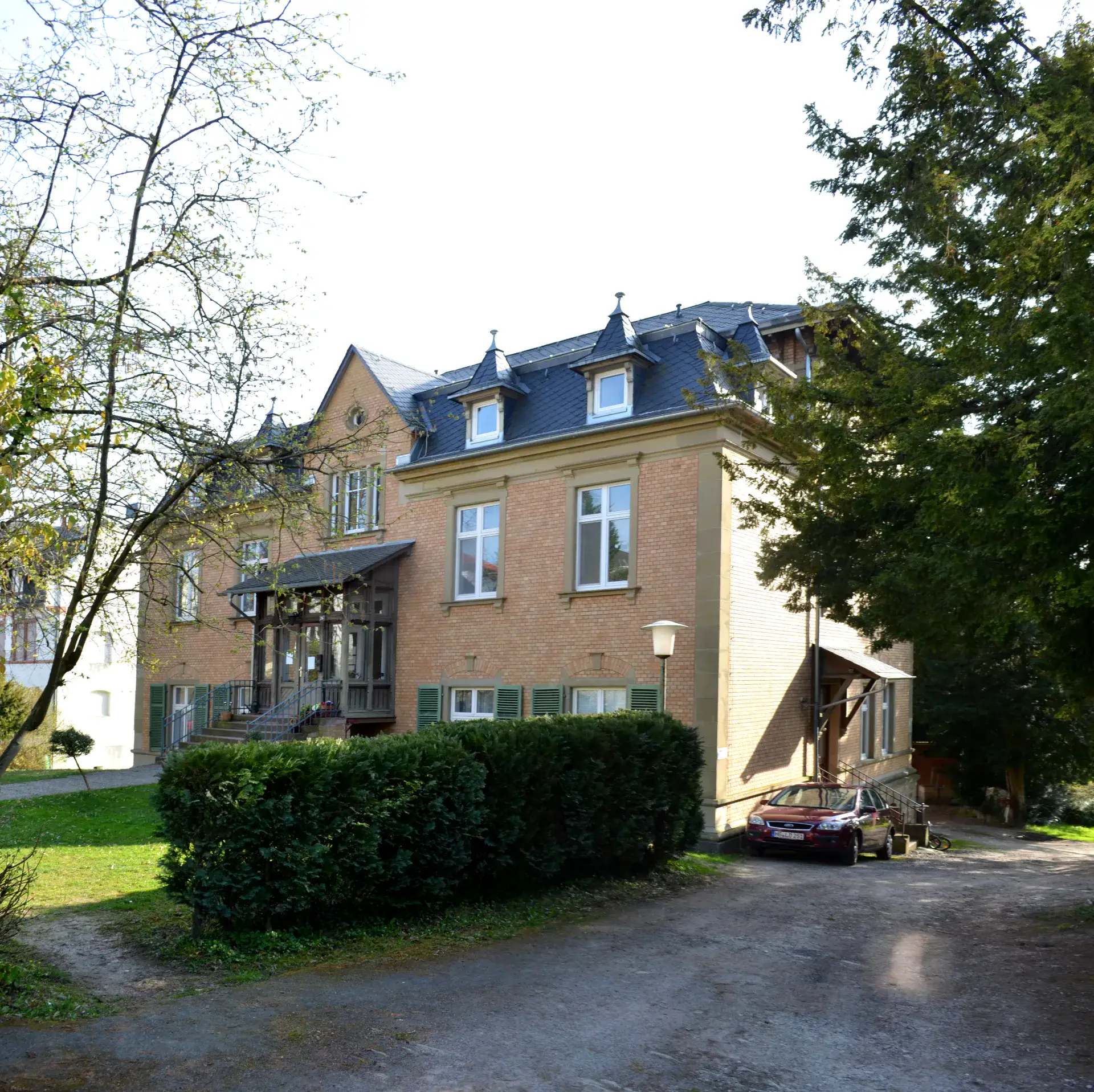 Backsteinvilla Wilhelm-Born-Straße 26 in Kronberg im Taunus