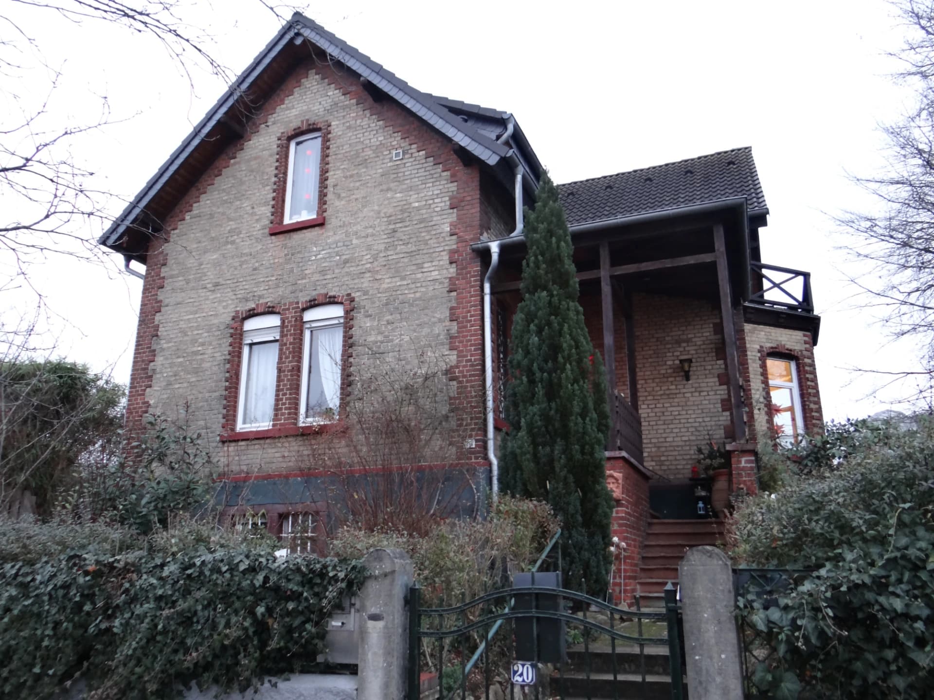 Backsteinvilla in der Zwingenberger Straße in Seeheim-Jugenheim