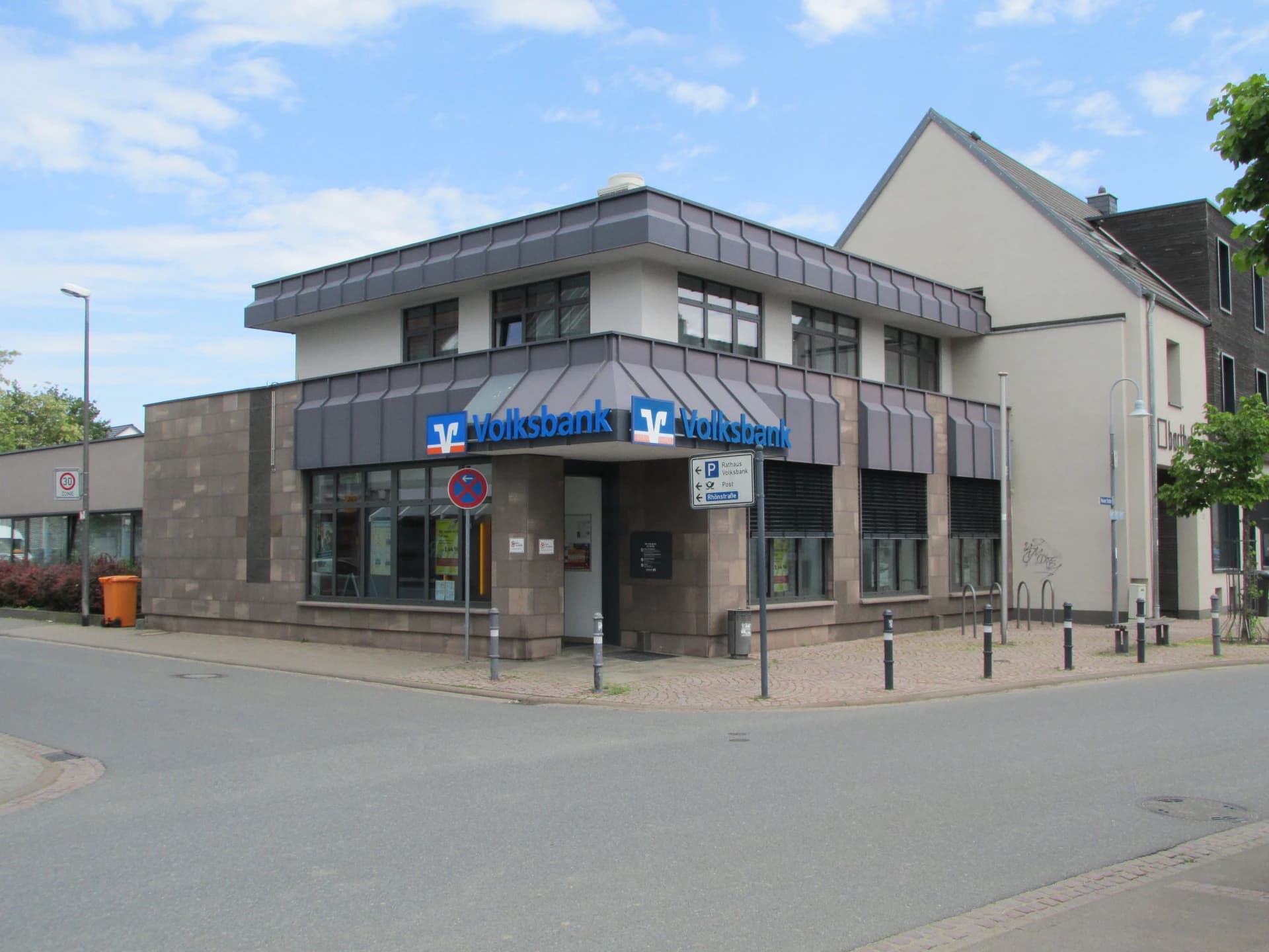 Volksbank in der Mainzer Straße in Büttelborn