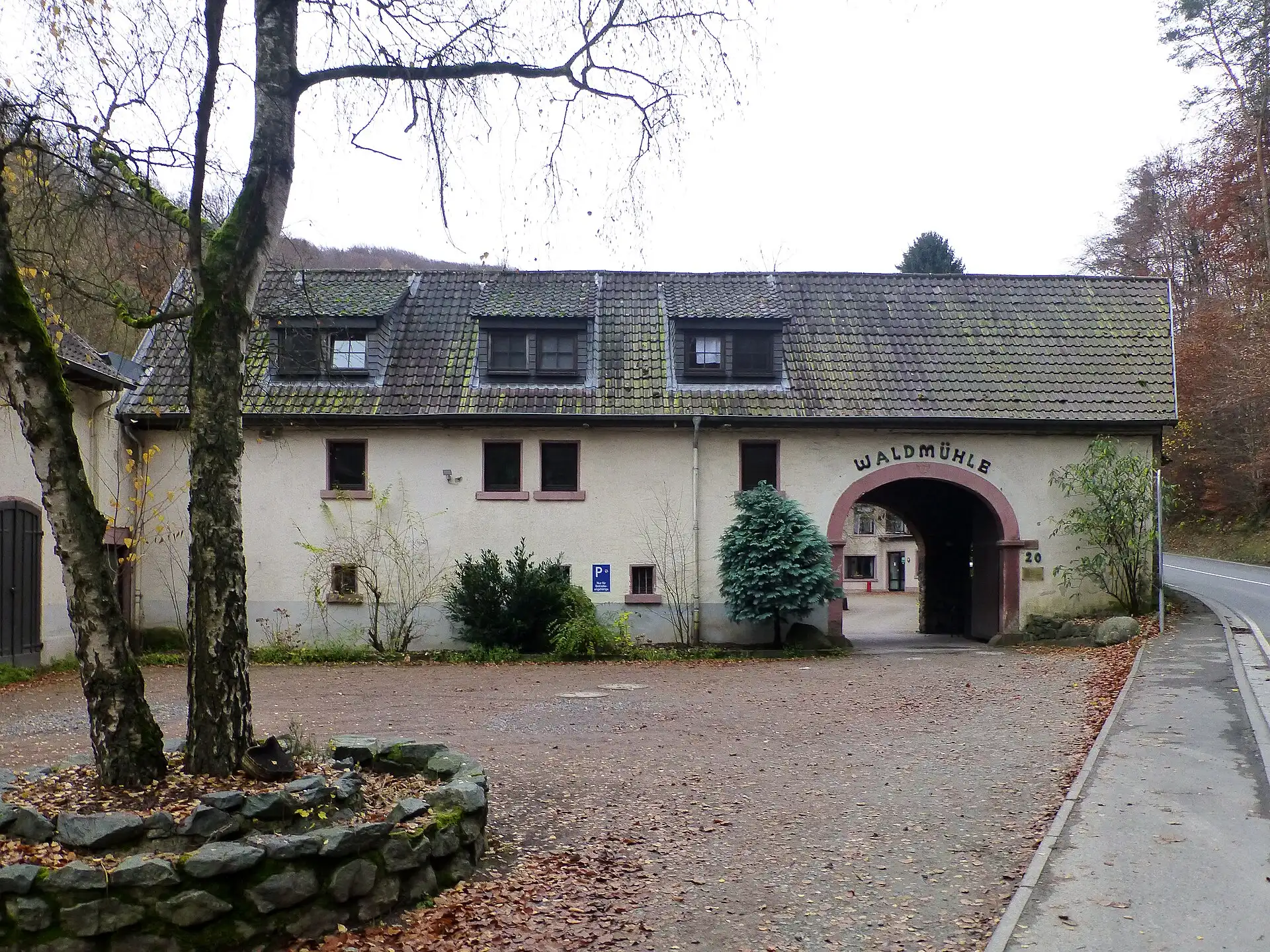 Torgebäude der Waldmühle in Darmstadt-Eberstadt