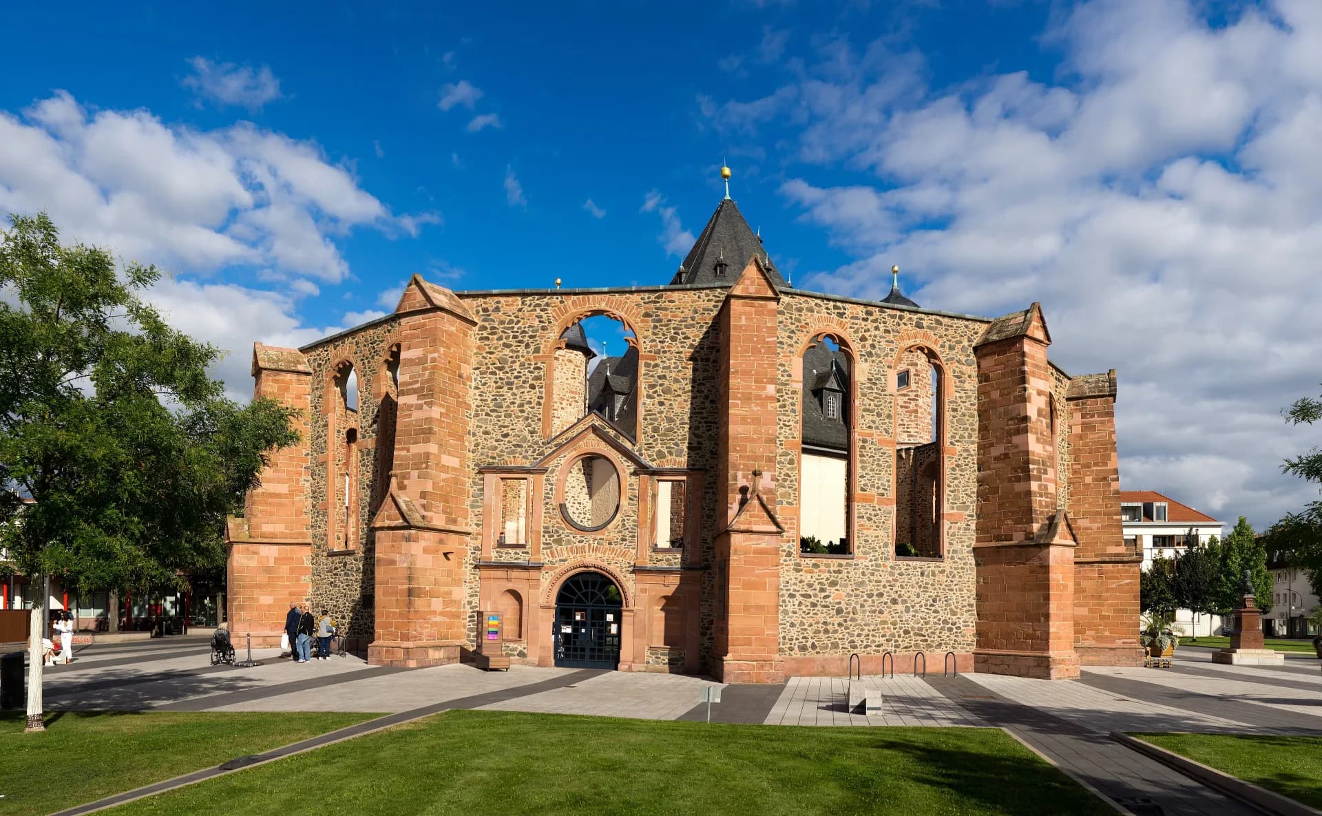 Westseite der Wallonisch-Niederländischen Kirche in Hanau