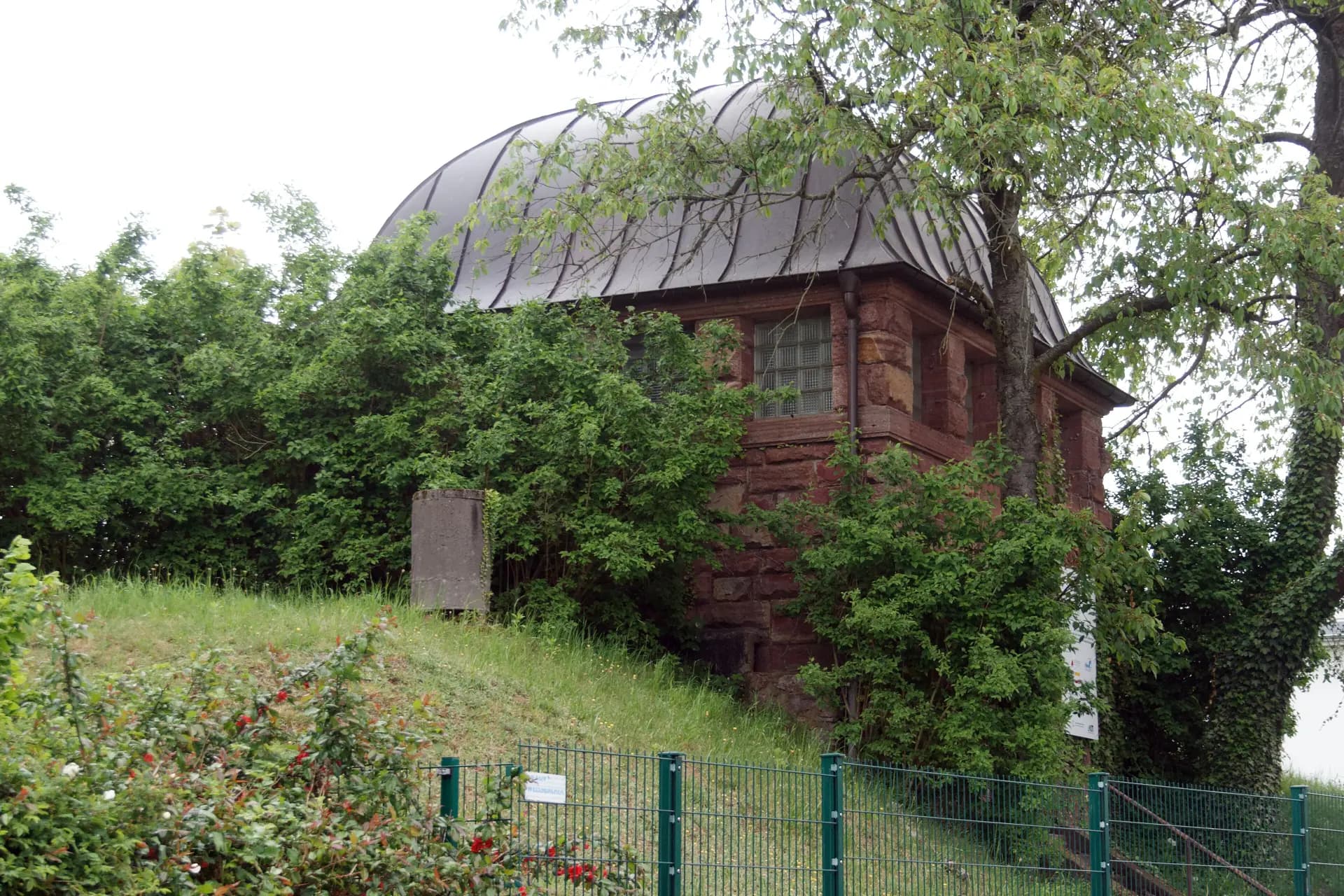 Wasserbehälter in der Koberstadt bei Langen