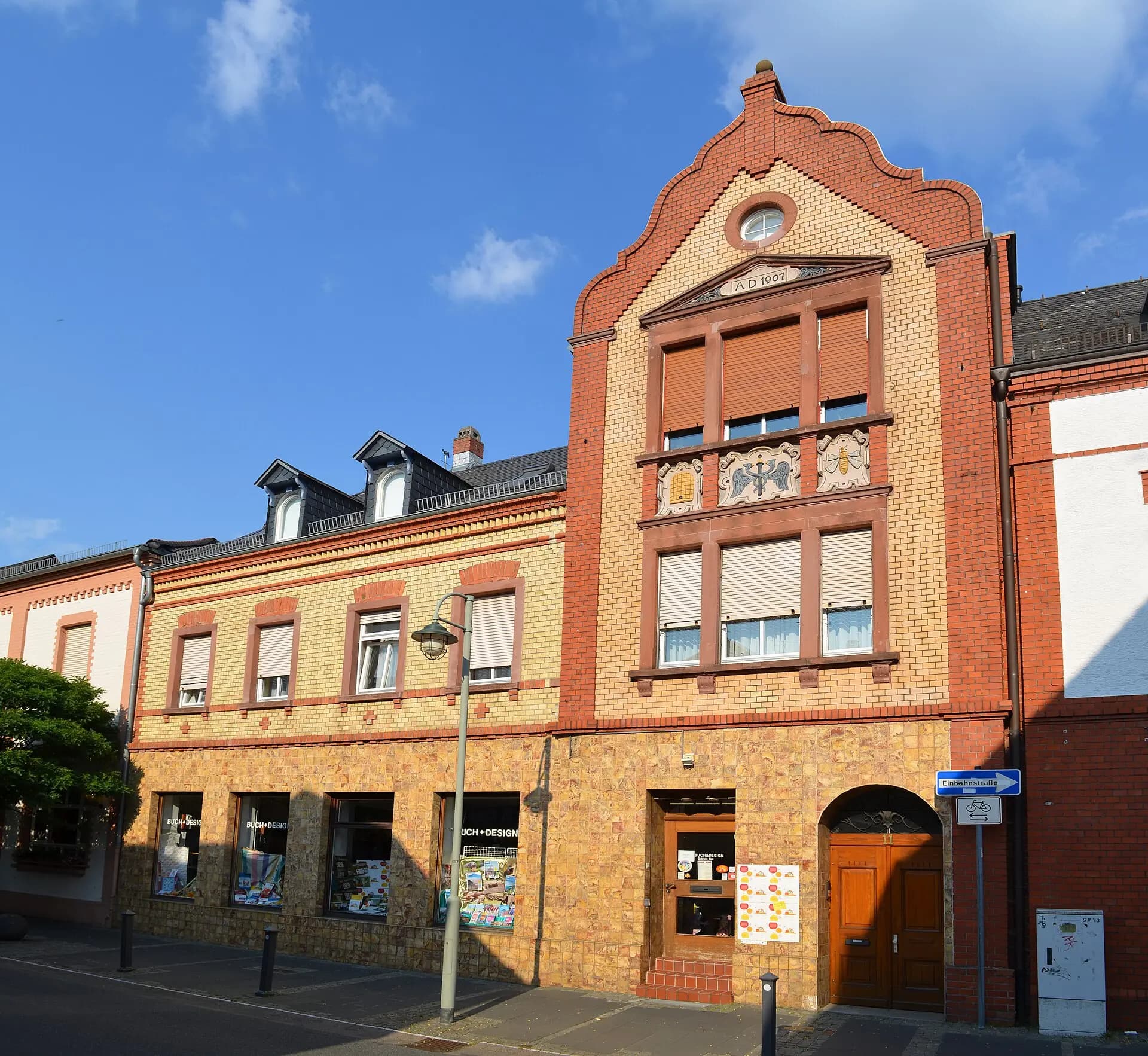 Backsteinhaus in der Weiherstraße 11 in Hochheim am Main