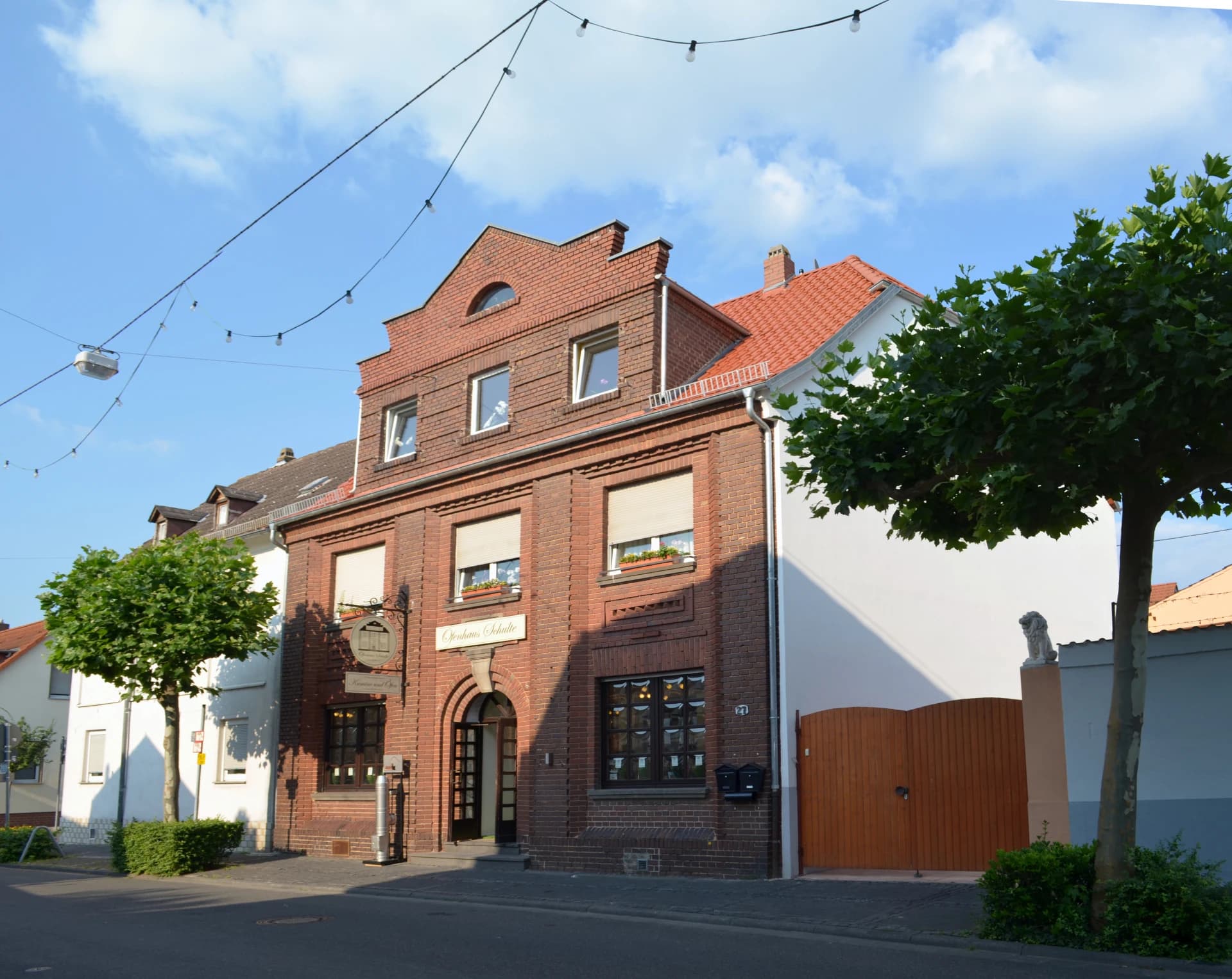 Backsteinhaus in der Weiherstraße 27 in Hochheim am Main