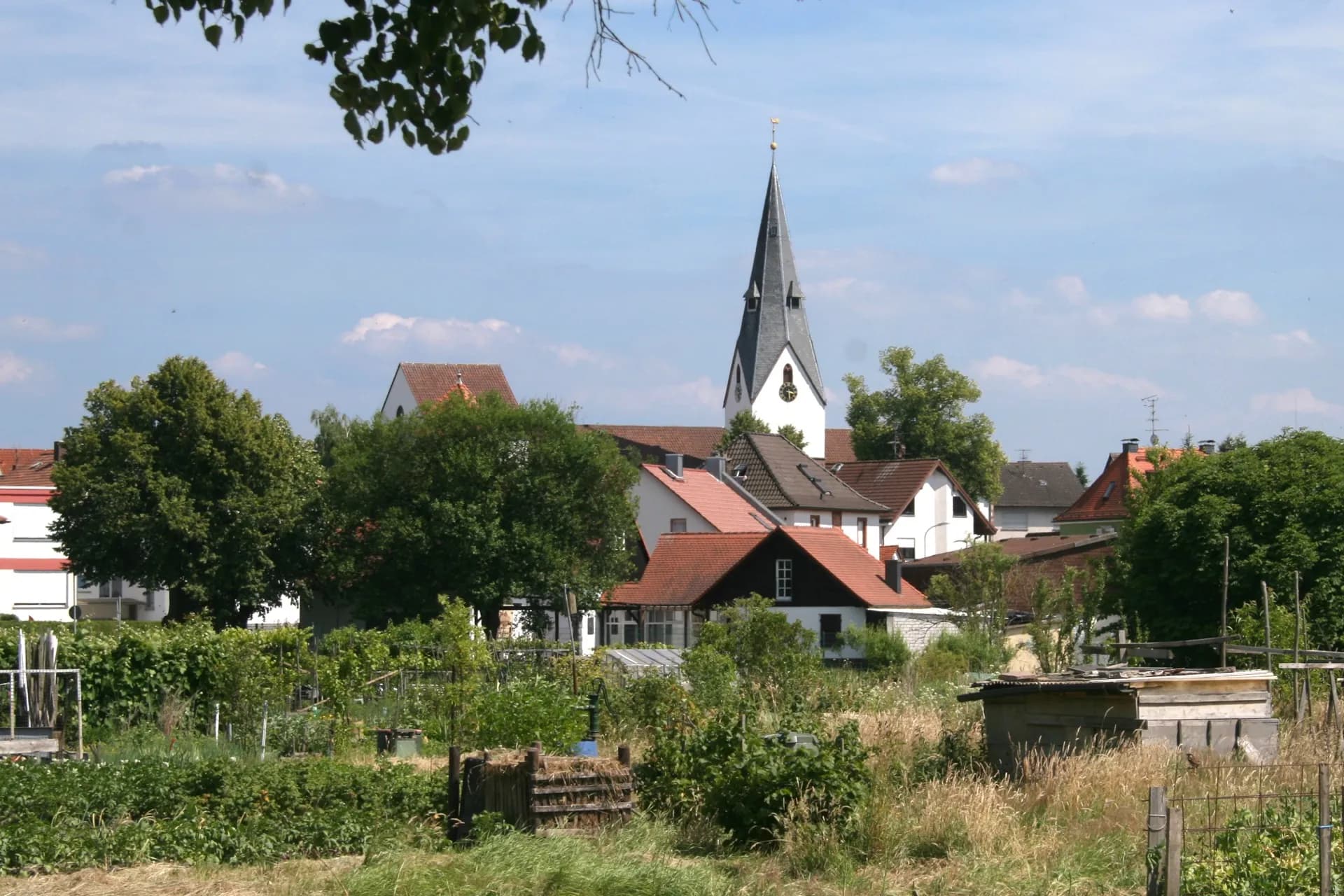 Weiskirchen von der Bahnhofstraße aus