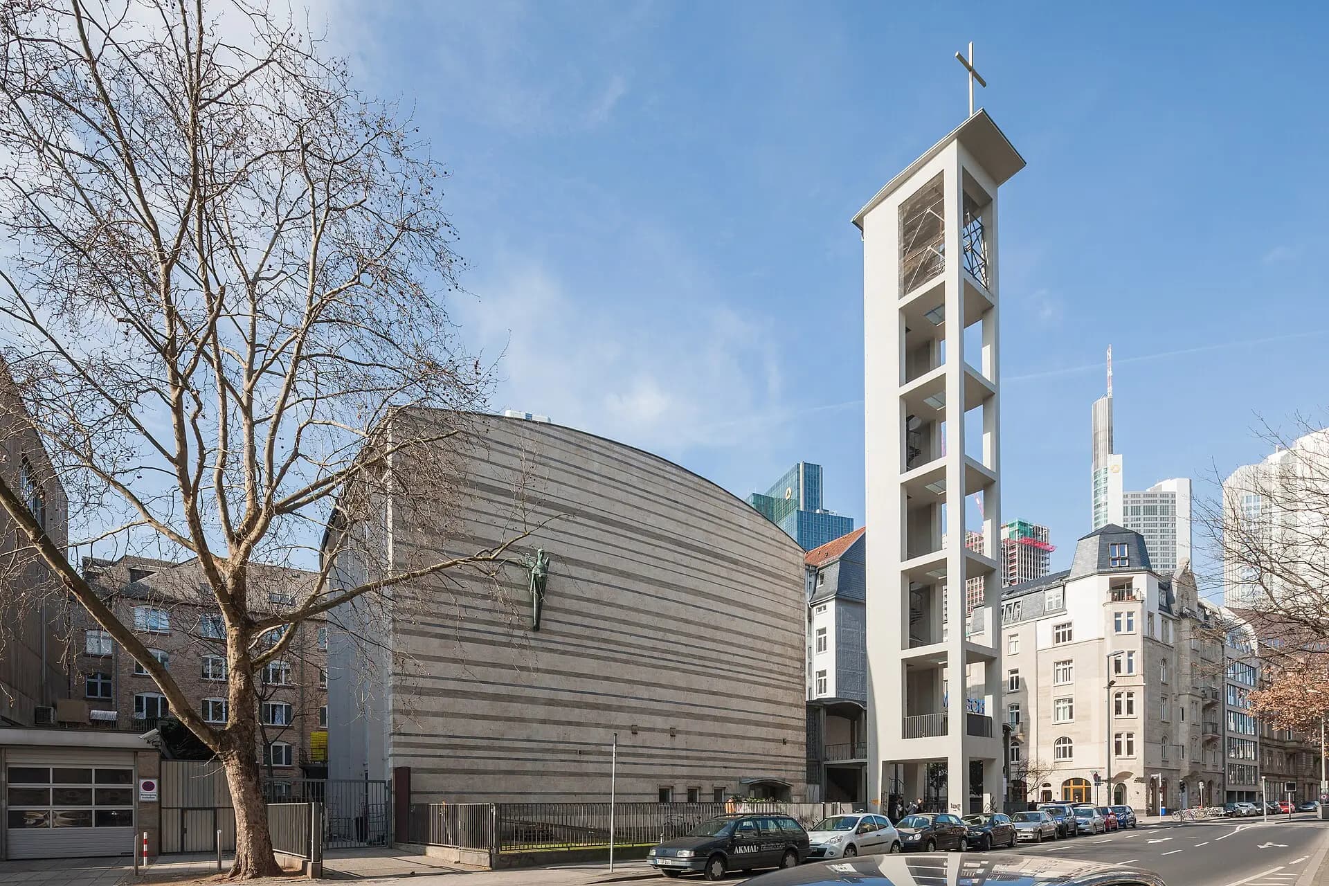 Weißfrauenkirche an der Gutleutstraße in Frankfurt