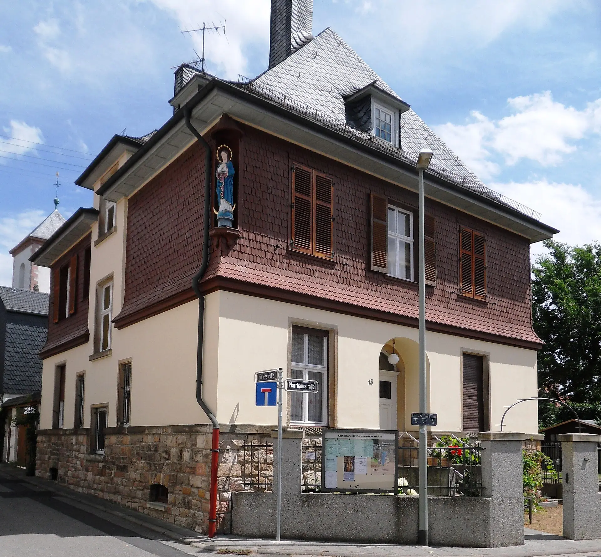 Katholisches Pfarrhaus in Flörsheim-Wicker