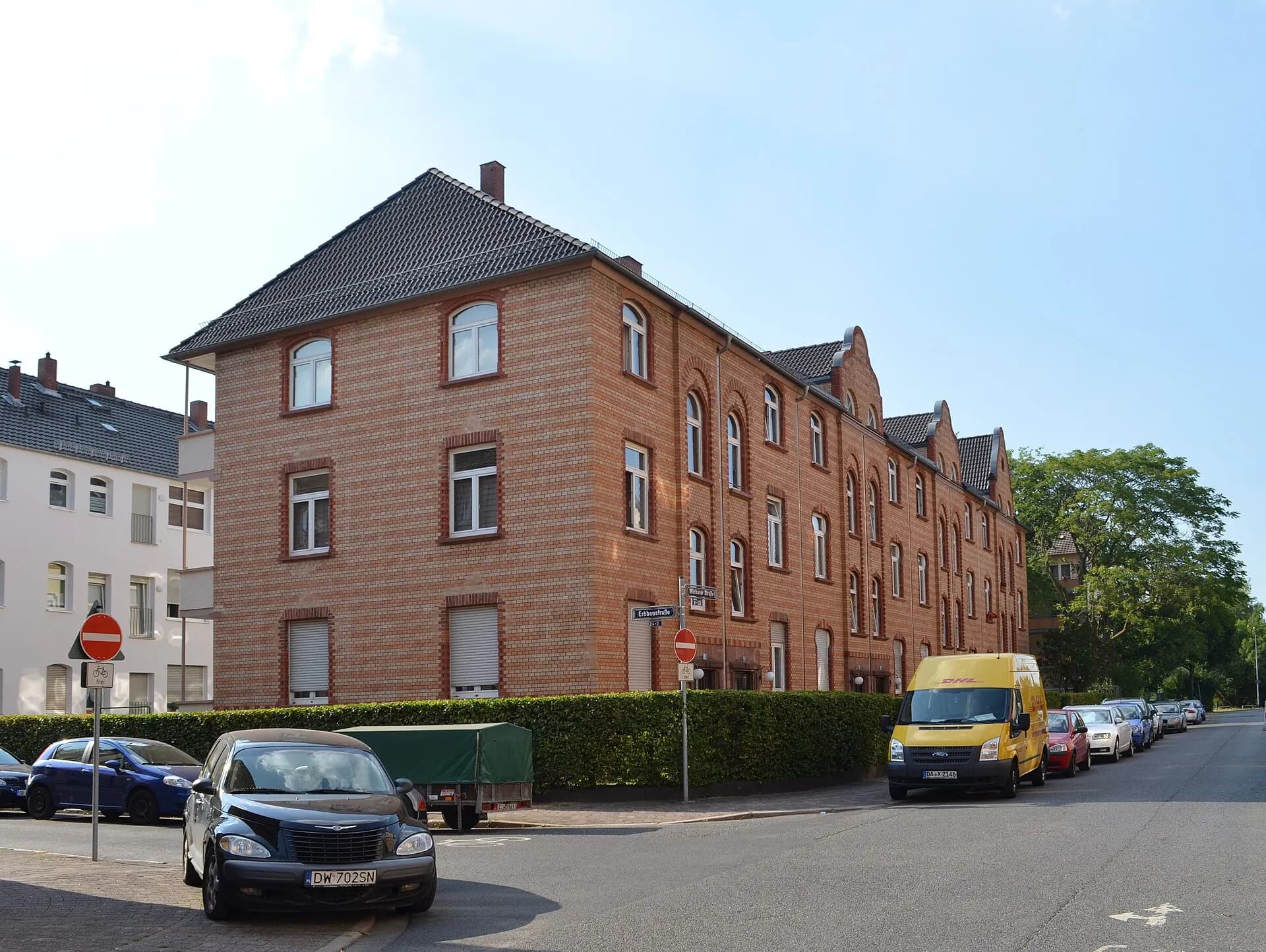 Wohnzeile an der Wickerer Straße im Frankfurter Gallus