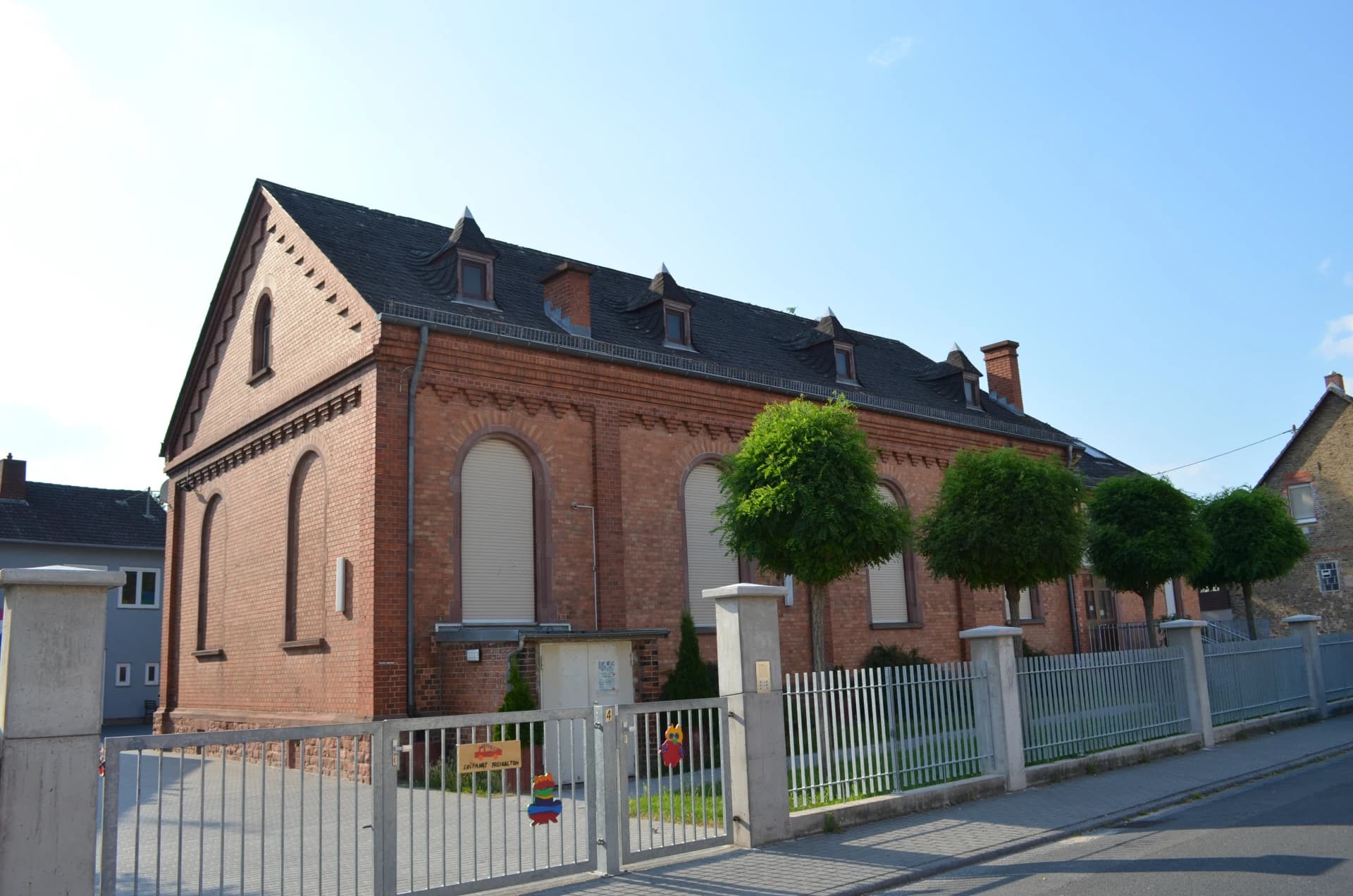 Backsteingebäude in der Wilhelmstraße 4 in Hochheim am Main