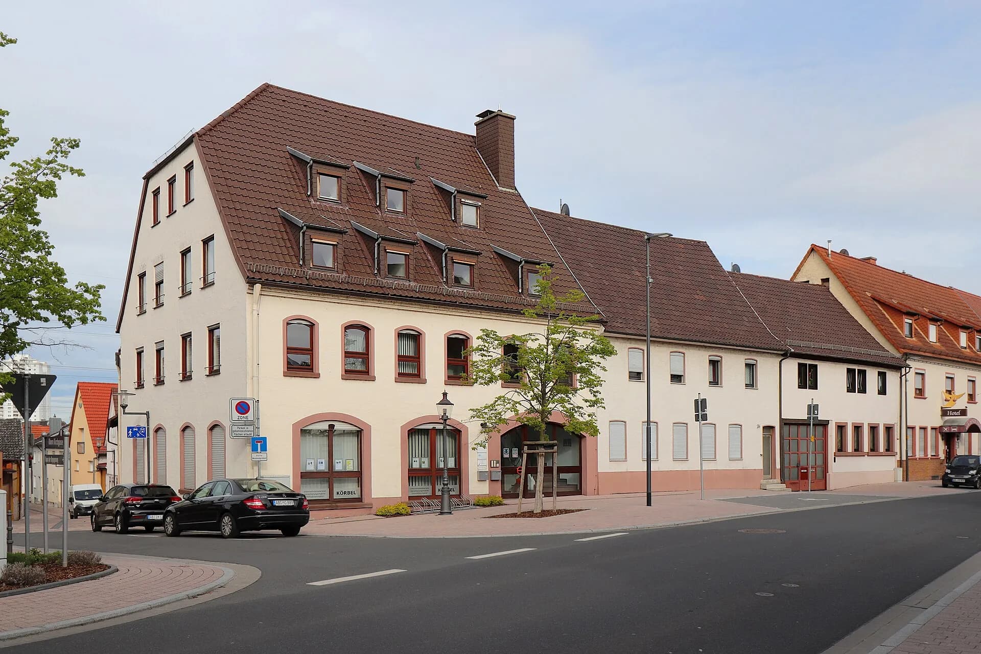 Wohn- und Geschäftshaus an der Hauptstraße in Stockstadt am Main