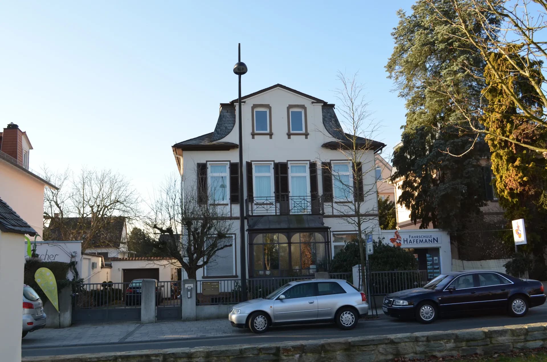 Wohn- und Geschäftshaus in der Adenauerallee 8 in Oberursel (Taunus)