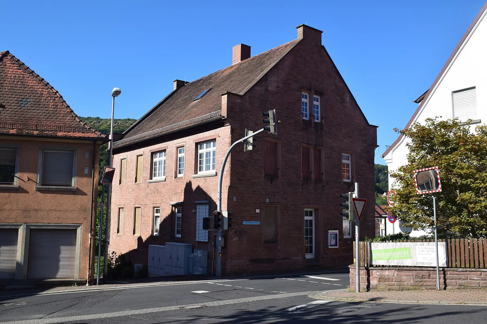 Wohnhaus in der Aschaffenburger Straße 31 in Waldaschaff
