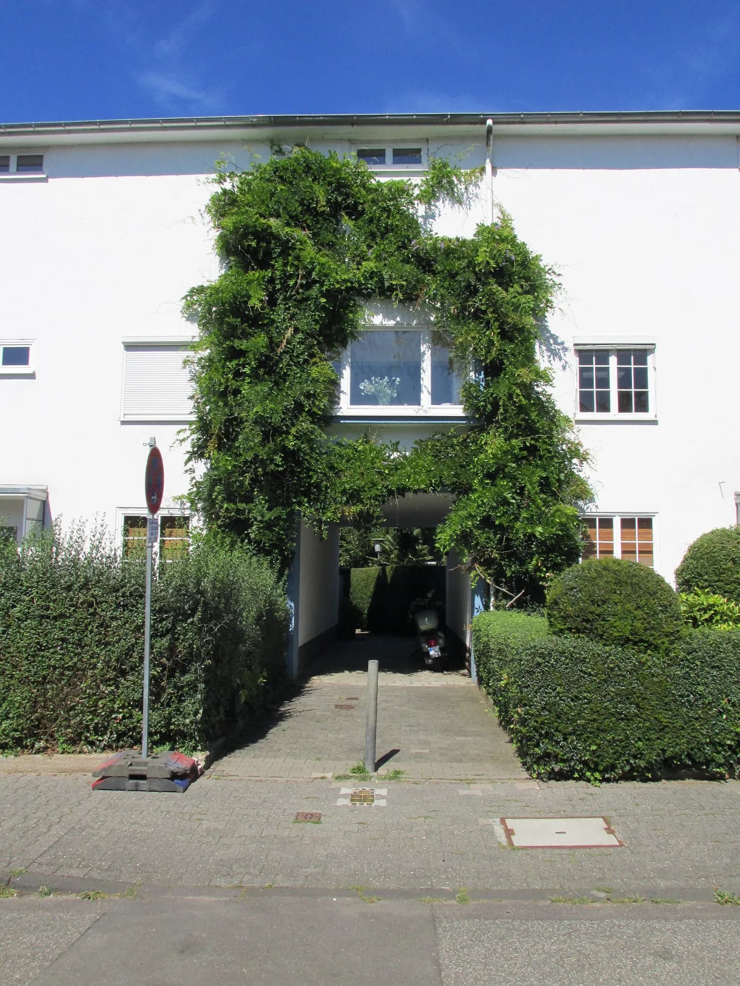 Begrüntes Wohnhaus am Höhenblick in Frankfurt Ginnheim