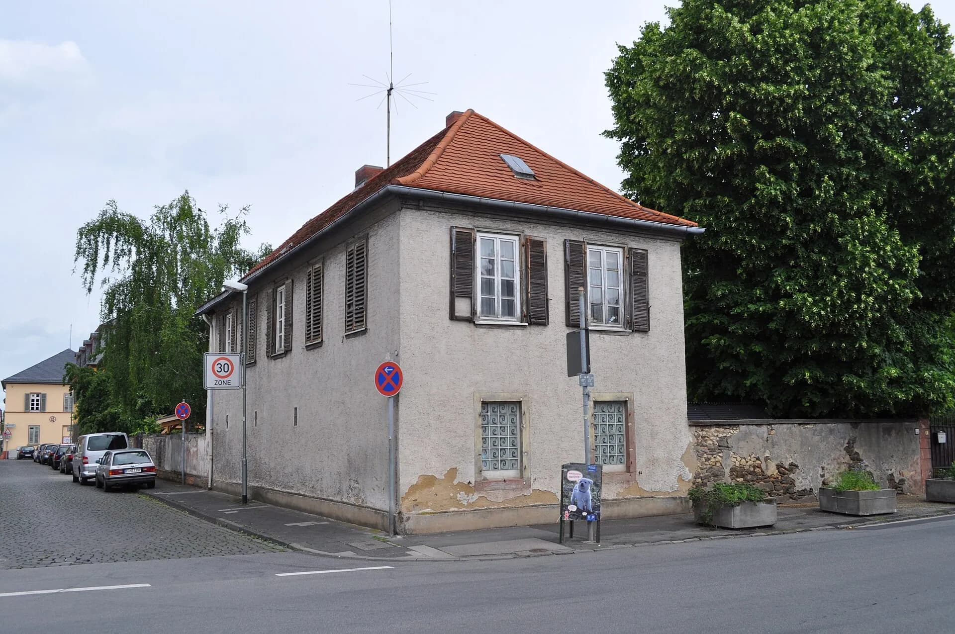 Wohnhaus Schlossgartenstraße 2 in Offenbach-Rumpenheim