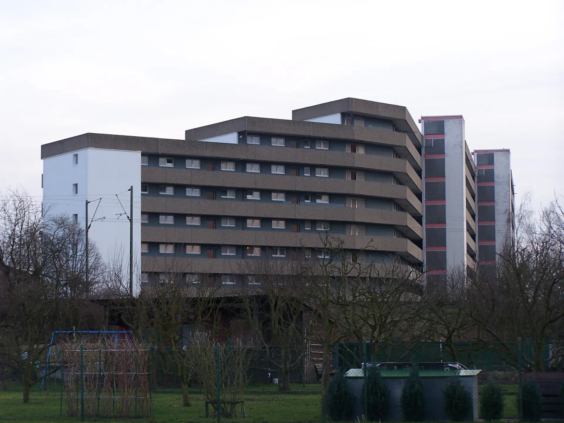 Wohnhochhaus an der Hermann-Küster-Straße in Frankfurt Sindlingen