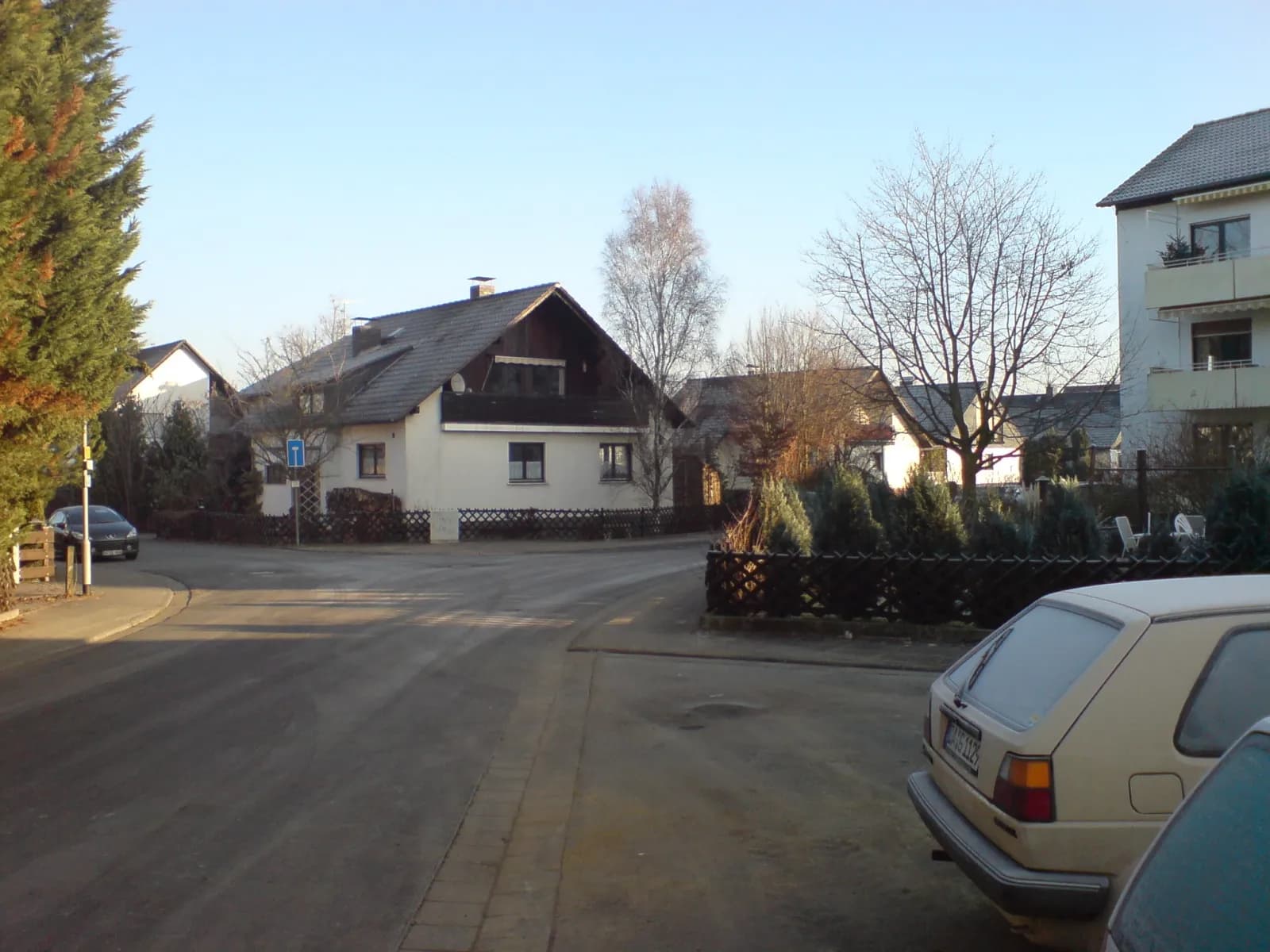 Wohnstraße mit Einfamilienhäusern in Erzhausen