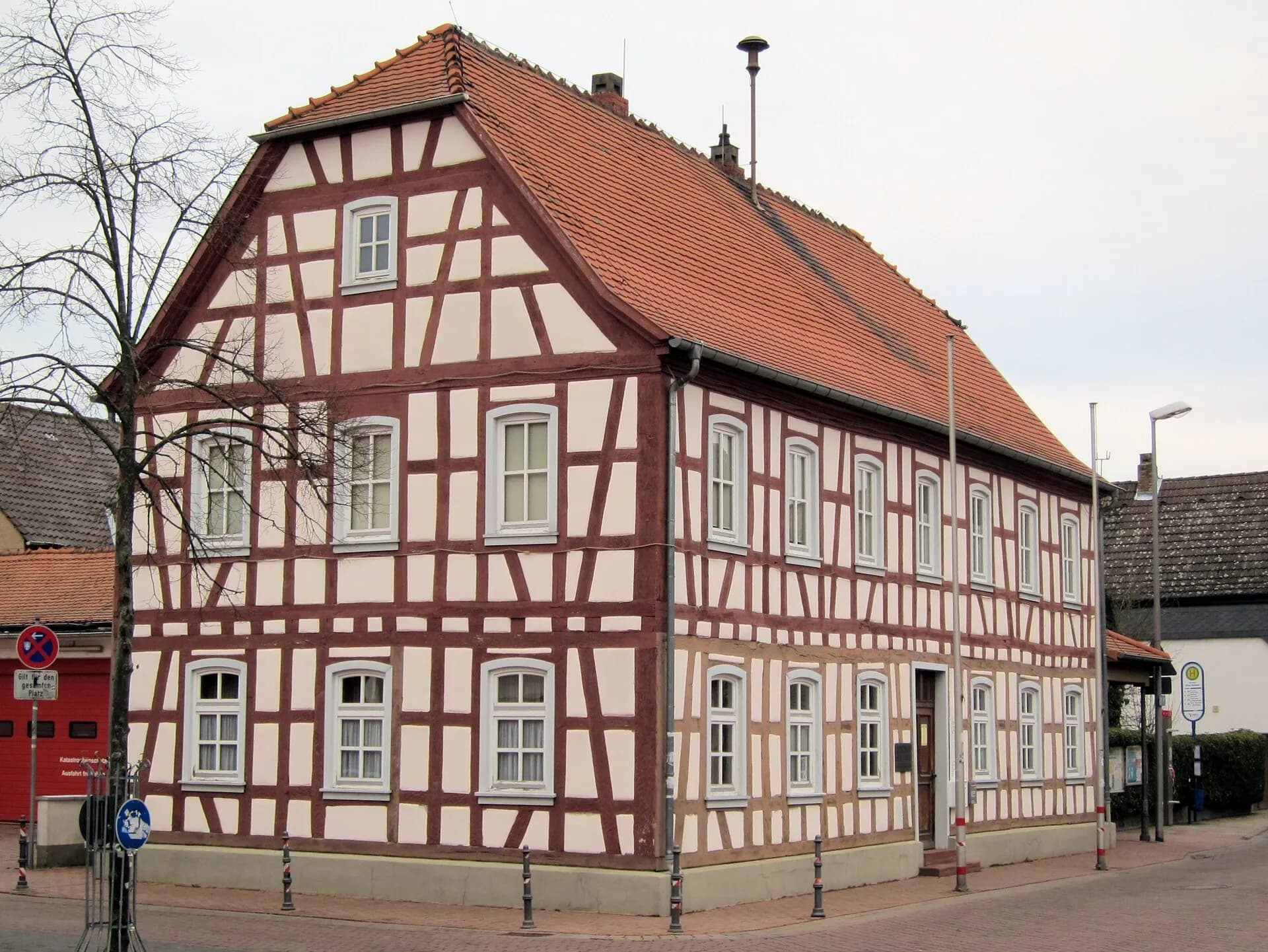 Fachwerkbau des Alten Rathauses in Büttelborn-Worfelden