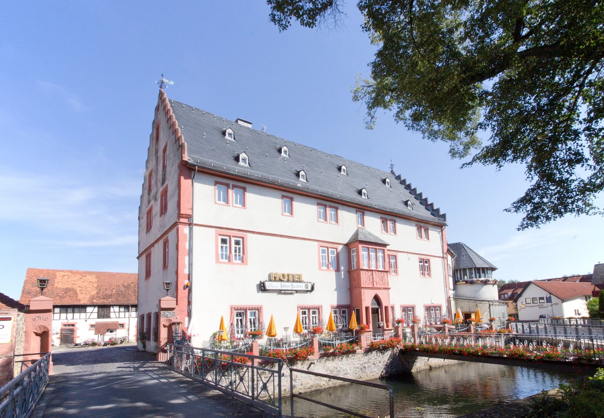 Schloss Ysenburg der Stadener Wasserburg in Florstadt-Staden