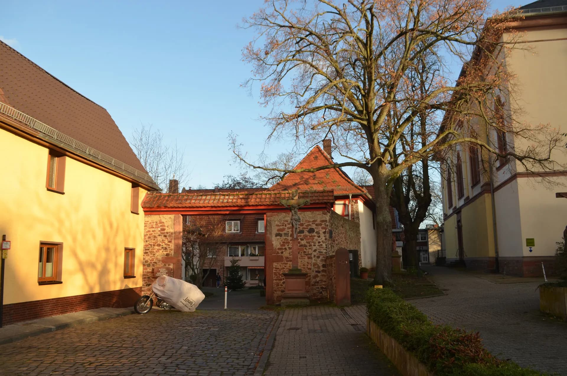 Innenhof des Zehnthofs in Frankfurt Sindlingen