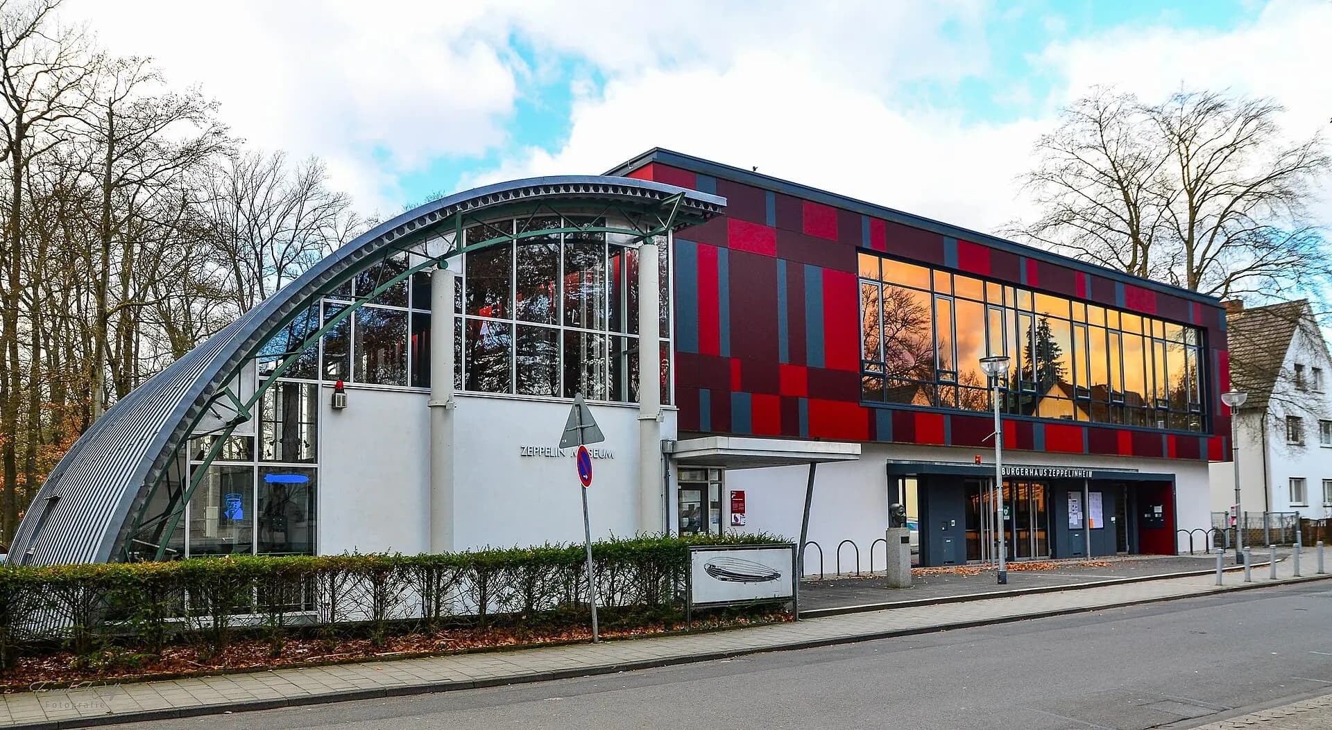 Zeppelinmuseum und Bürgerhaus in Neu-Isenburg-Zeppelinheim