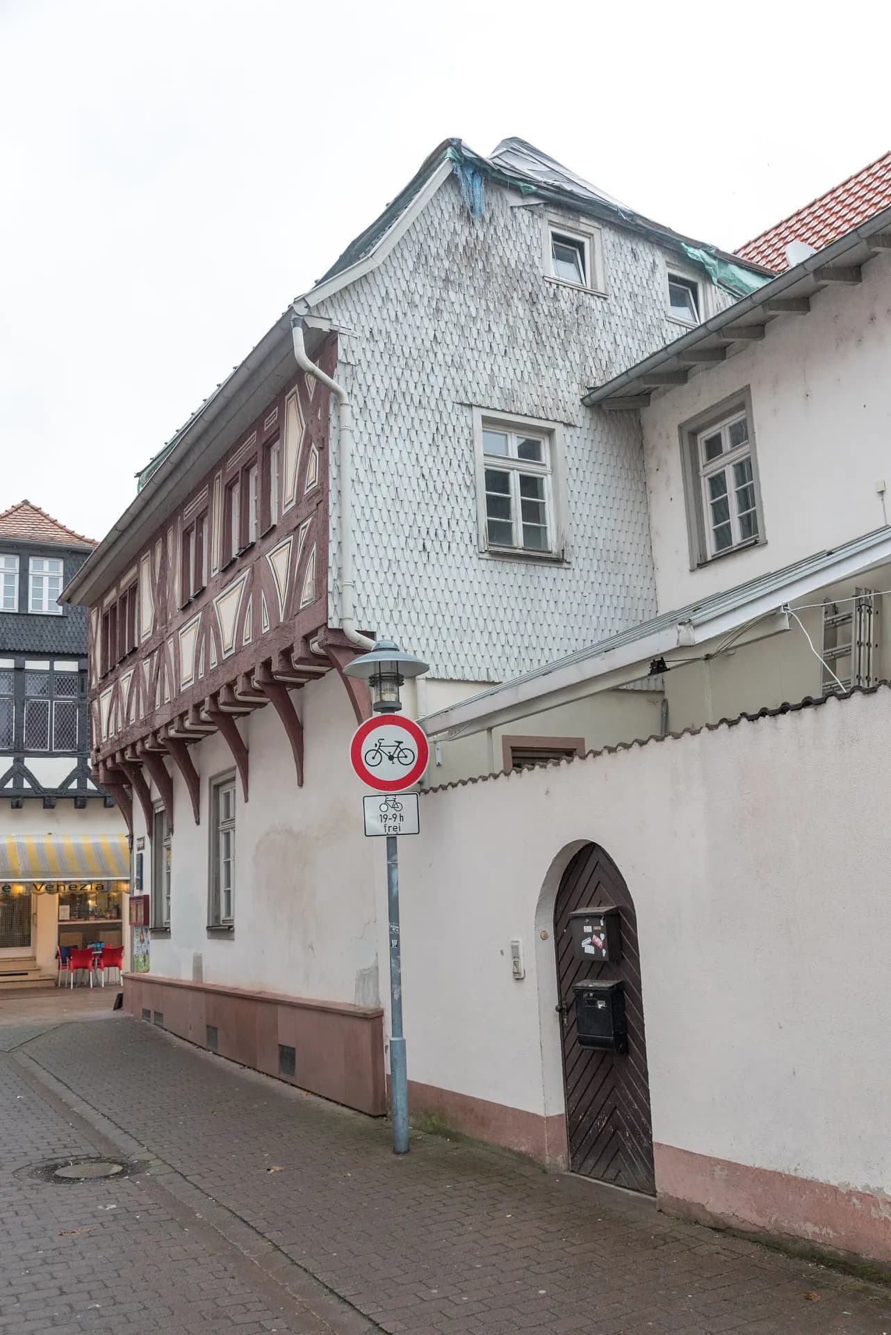 Zuckerstraße 17 im Gassenblick in Dieburg