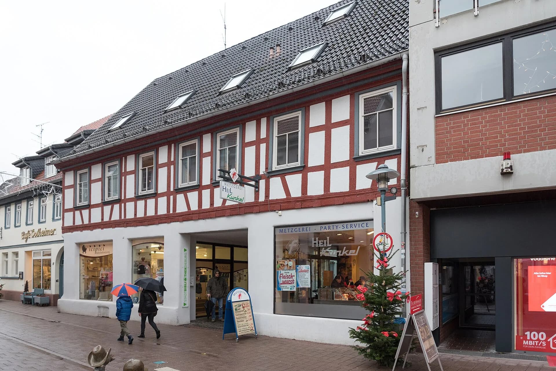 Ladenzeile Zuckerstraße 25 in Dieburg