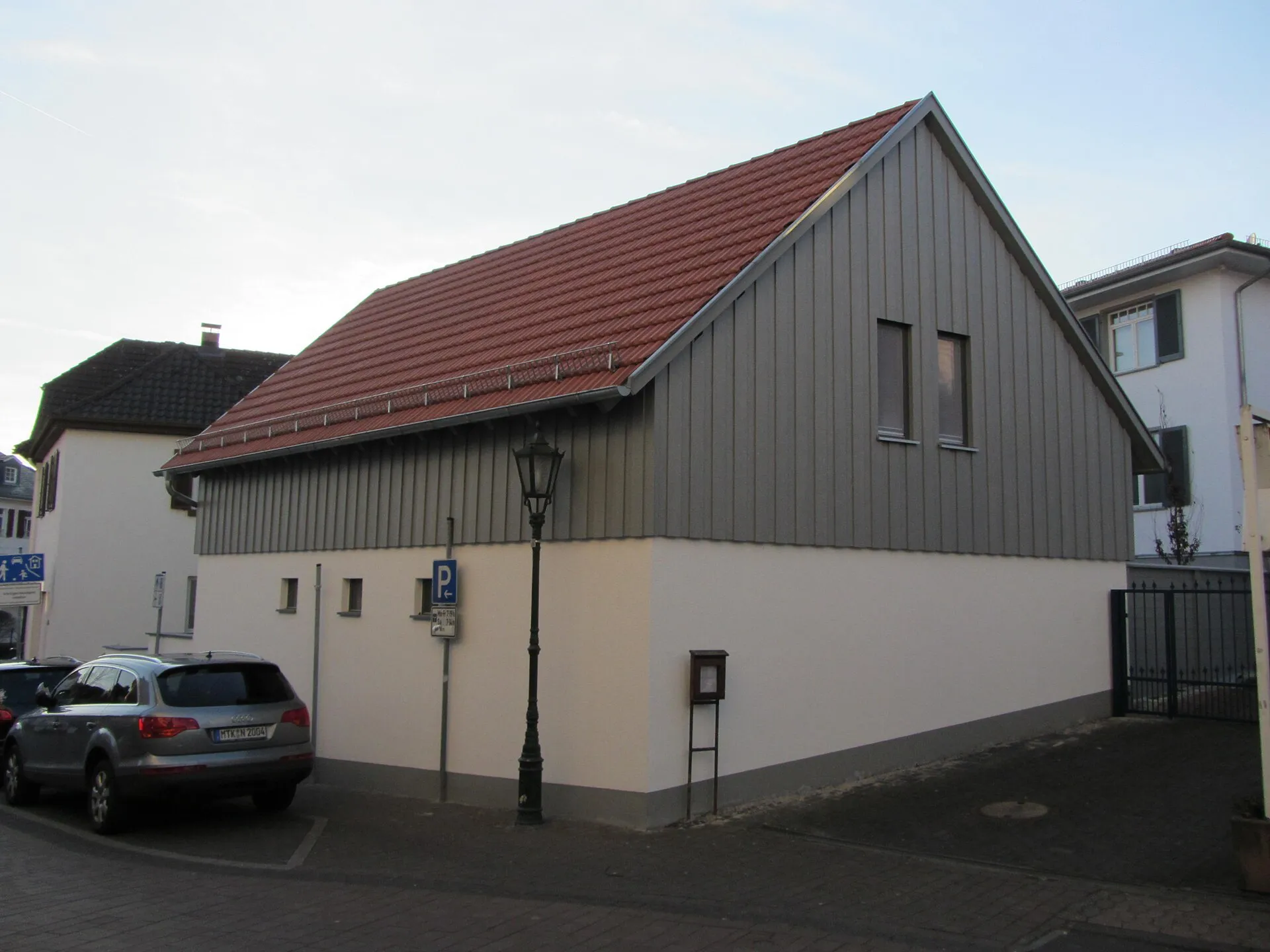Moderner Anbau an der Straße Zum Quellenpark in Bad Soden am Taunus